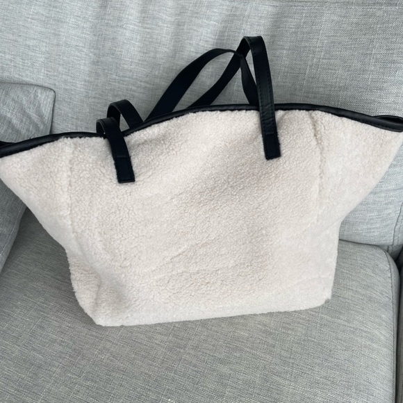 Brand new cozy teddy tote bag - Picture 3 of 15